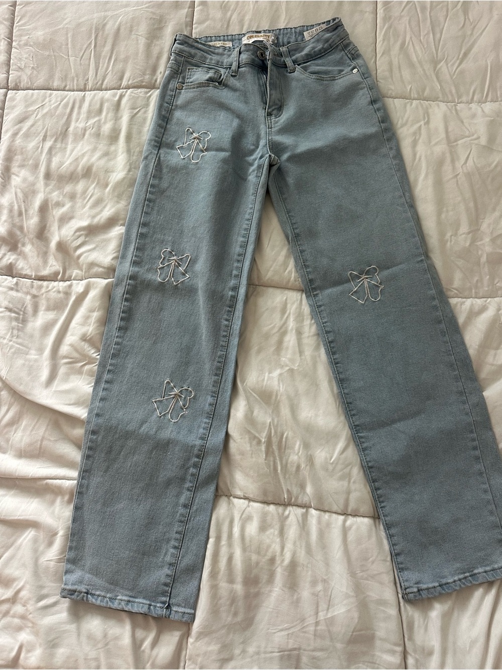 Women’s Light Blue Embroidered Bow Straight Jeans